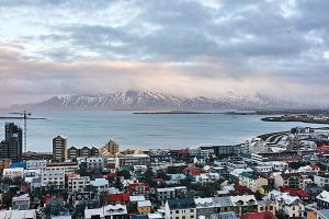 میزبانی دو میلیون گردشگر در کشور ۳۵۰ هزار نفری/ چالش‌های ایسلندی