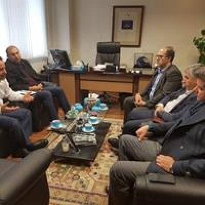 کانون جهان‌گردی و اتومبیل‌رانی و انجمن صنفی دفاتر خدمات مسافرتی تفاهم‌نامه همکاری امضا می‌کنند