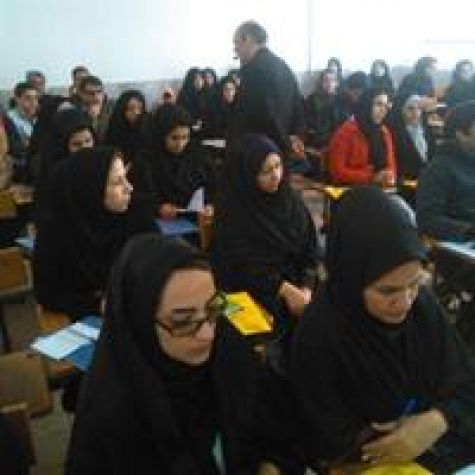 حضور هنرمندان صنایع‌دستی آران‌وبیدگل در دوره تخصصی کارآفرینی