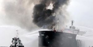 شرایط نامساعد جوی مانع گروه نجات نفتکش ایرانی