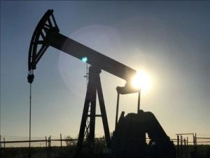 کاهش نفت جهانی در واکنش به افزایش تولید آمریکا