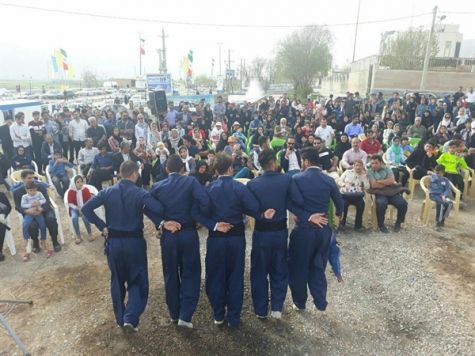 کاروان فرهنگی نوروز 97 در قصرشیرین برنامه اجرا می‌کند