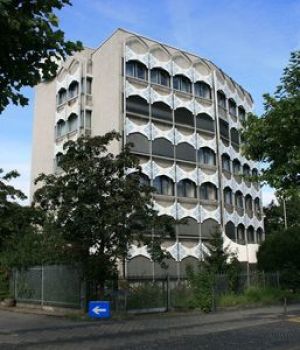 تخلیه ساختمان خالی سابق سفارت ایران در آلمان