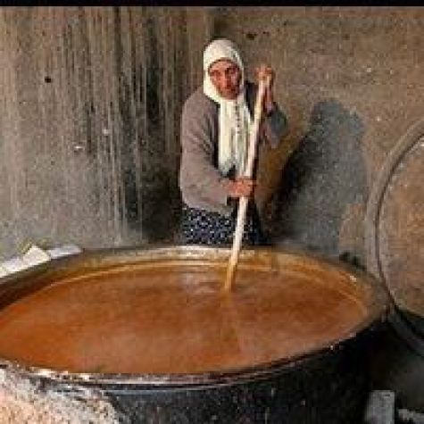 پرونده روش پخت سمنوی درگز برای ثبت ناملموس تهیه شد