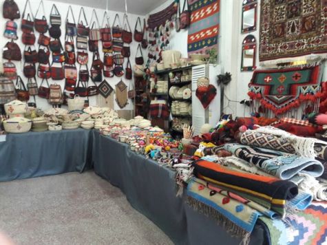 برپایی نمایشگاه صنایع‌دستی بومی در موزه شوش