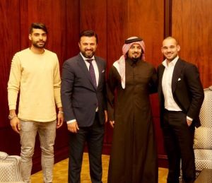 سنگ تمام قطری‌ها برای بازیکن هلندی/طارمی میهمان ویژه مراسم اشنایدر