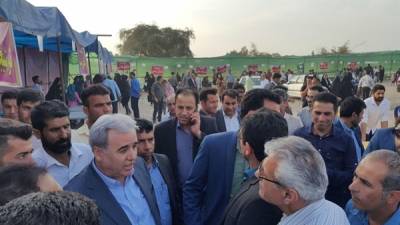 بازدید معاون گردشگری از جشنواره‌های بستنی و برداشت سیر در خوزستان