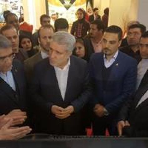 بازدید مونسان از بخش‌های مختلف نمایشگاه گردشگری/ رئیس سازمان میراث‌فرهنگی بر حمایت از گردشگری کودک تاکید کرد