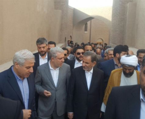 بازدید جهانگیری و مونسان از مراحل مرمت ارگ بم/ رشد 10درصدی سفر تا دوم فروردین