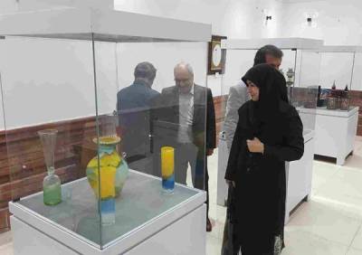 نمایشگاه صنایع‌دستی شیشه در محل گالری ملی صنایع‌دستی افتتاح شد