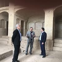 بازدید مدیرعامل کانون جهان‌گردی و اتومبیل‌رانی از کاروانسرای حجت‌آباد وزیر