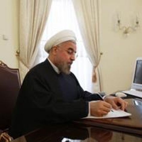 رئیس‌جمهوری قانون حمایت از هنرمندان، استادکاران و فعالان صنایع‌دستی را برای اجرا ابلاغ کرد