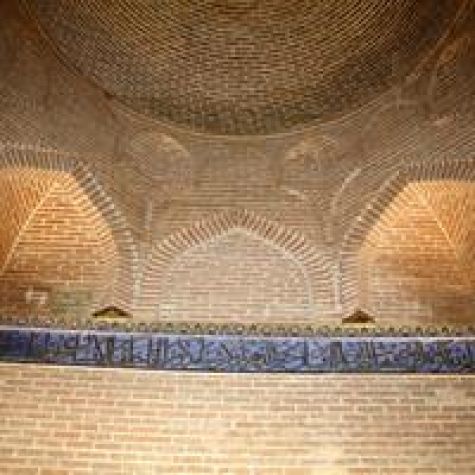 آرامگاه حمدالله مستوفی با جلوه‌ای تازه میزبان گردشگران در استان قزوین است