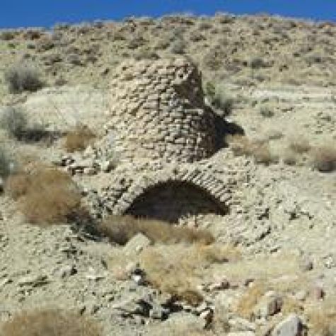 جست‌وجوی آثار و محوطه‌های تاریخی در مسیر آزادراه کرمان ـ بندر عباس