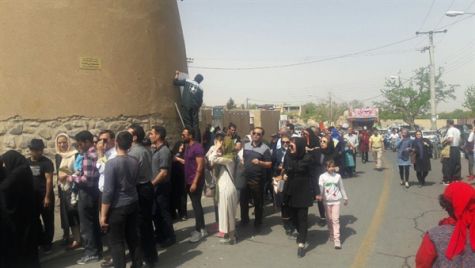 محدودیتی در بازدید گردشگران از مجموعه تاریخی باغ فین وجود ندارد