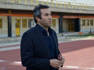 خبر بد برای مدعیان لیگ یک؛ اکسین بدون سرمربی به شیراز رفت