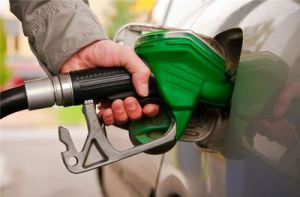 مجلس افزایش قیمت بنزین را تصویب می‌کند؟