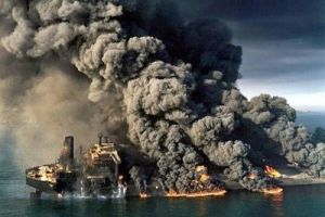 گزارش آتش‌سوزی نفتکش ایرانی به صحن مجلس می‌رود