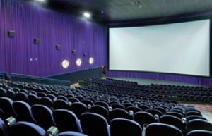 زلزله، سینماهای تهران را تعطیل نکرد