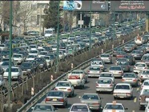 شما نظر بدهید/ اخذ عوارض روزانه از یک میلیون خودرو ورودی به تهران؛ راهگشاست یا نه؟